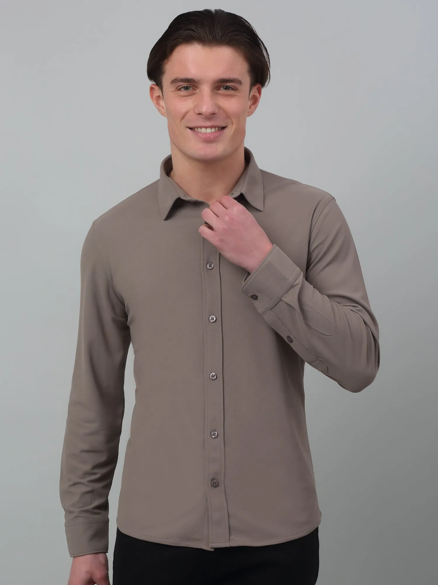 Cantabil Charcoal Grey Solid Full Sleeve Stretchable Casual Shirt for Men