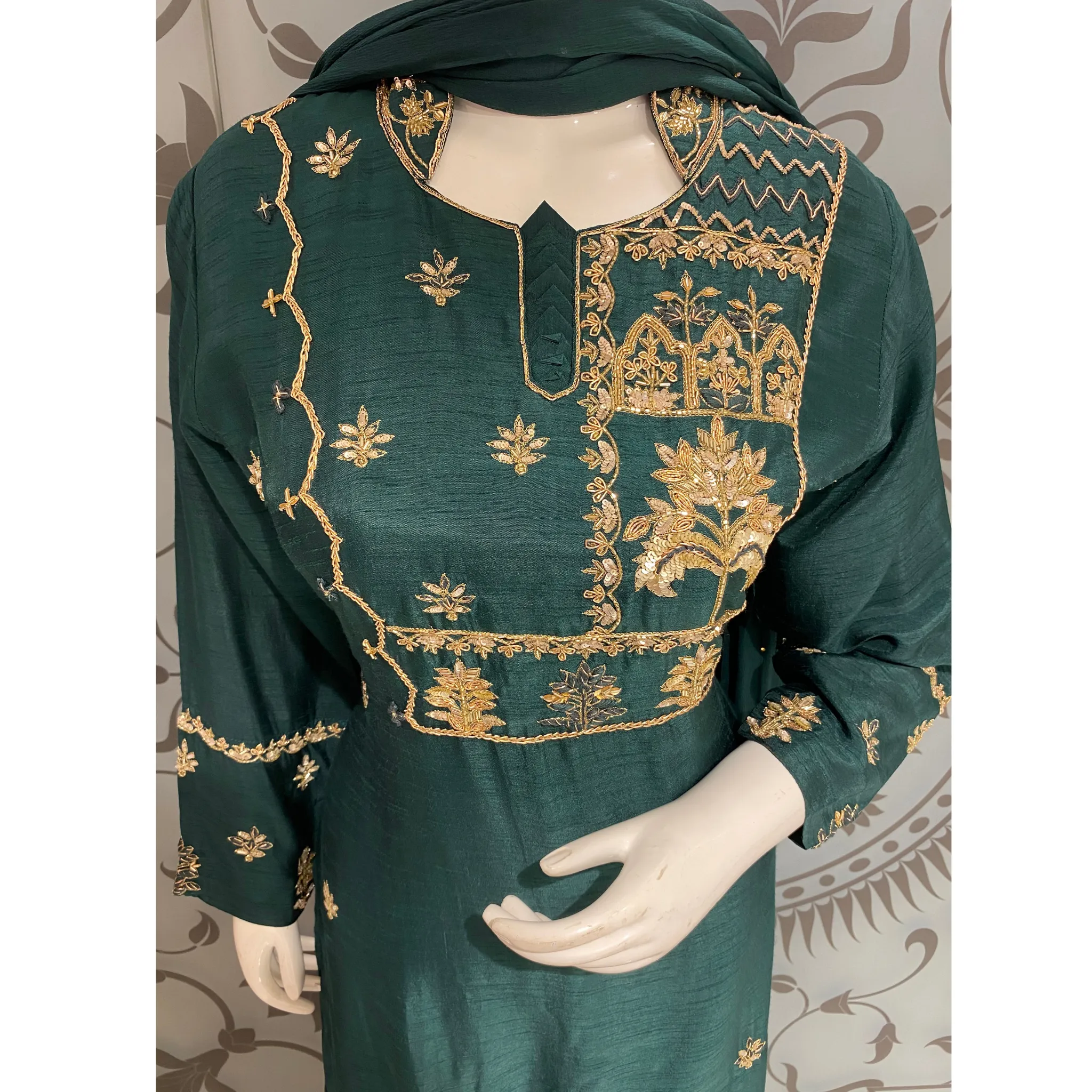 Hand Embroidery Silk Suit with Sequence, Cutdana and Zardozi Work