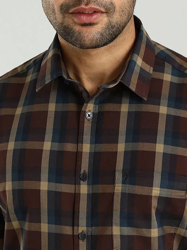 Men Checked Half Sleeve Cotton Shirt