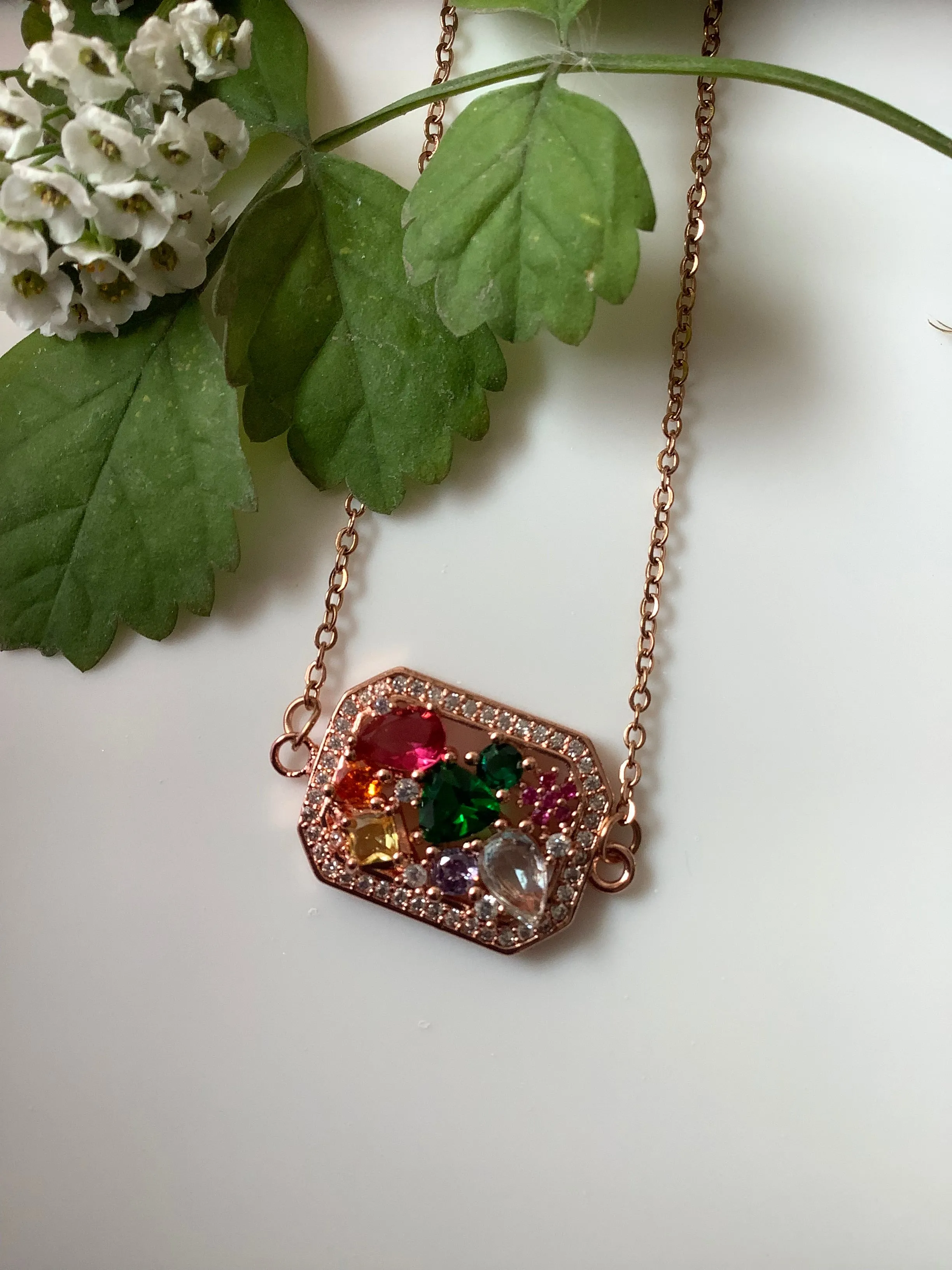 Salvanity K-POP Rose Gold Infinity Stones Treasure Chest Necklace - Anti Tarnish Fashion Jewellery